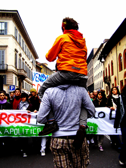 The speaker piggybacks